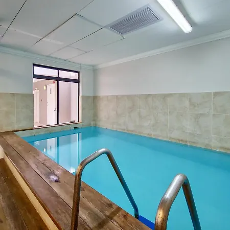 Central, Secure, Family Home With Pool And Gym! Cape Town Exterior photo