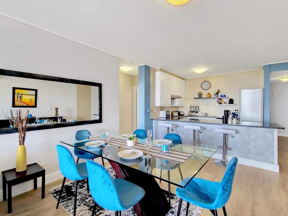 Central, Secure, Family With Pool And Gym! Appartement *